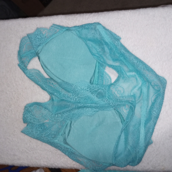 NWOT Blue Lacy Bralette size XL Zenana Outfitters - Picture 6 of 6